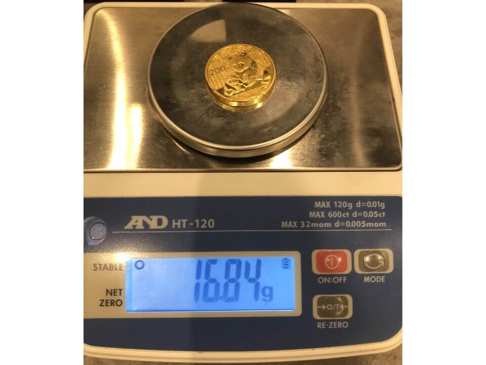パンダ金貨偽物の重さ画像