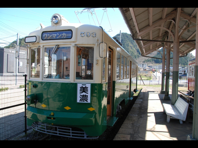 旧名鉄美濃駅